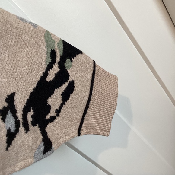 🦆Anthropologie Crewneck Sweater Pilcro Oaklyn Sweatshirt L Novelty Duck NEW - Picture 7 of 15